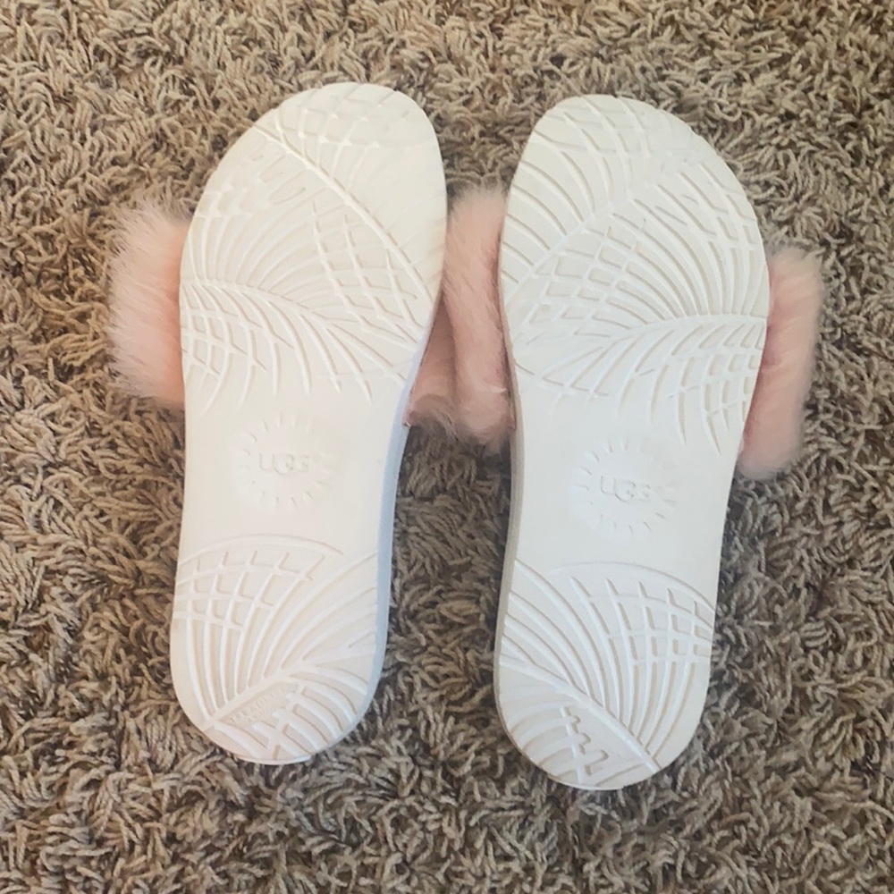 Ugg royale sliders size 9